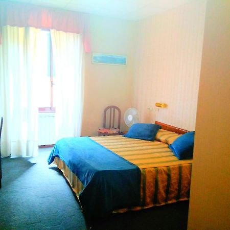 איסאו Hotel Milano מראה חיצוני תמונה