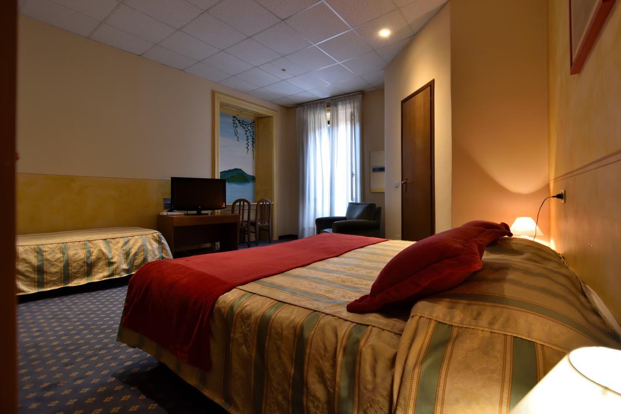 איסאו Hotel Milano מראה חיצוני תמונה